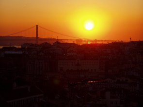 Lissabon: Blick vom Miradouro da Graca