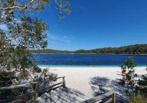 Fraser Island Lake McKenzie