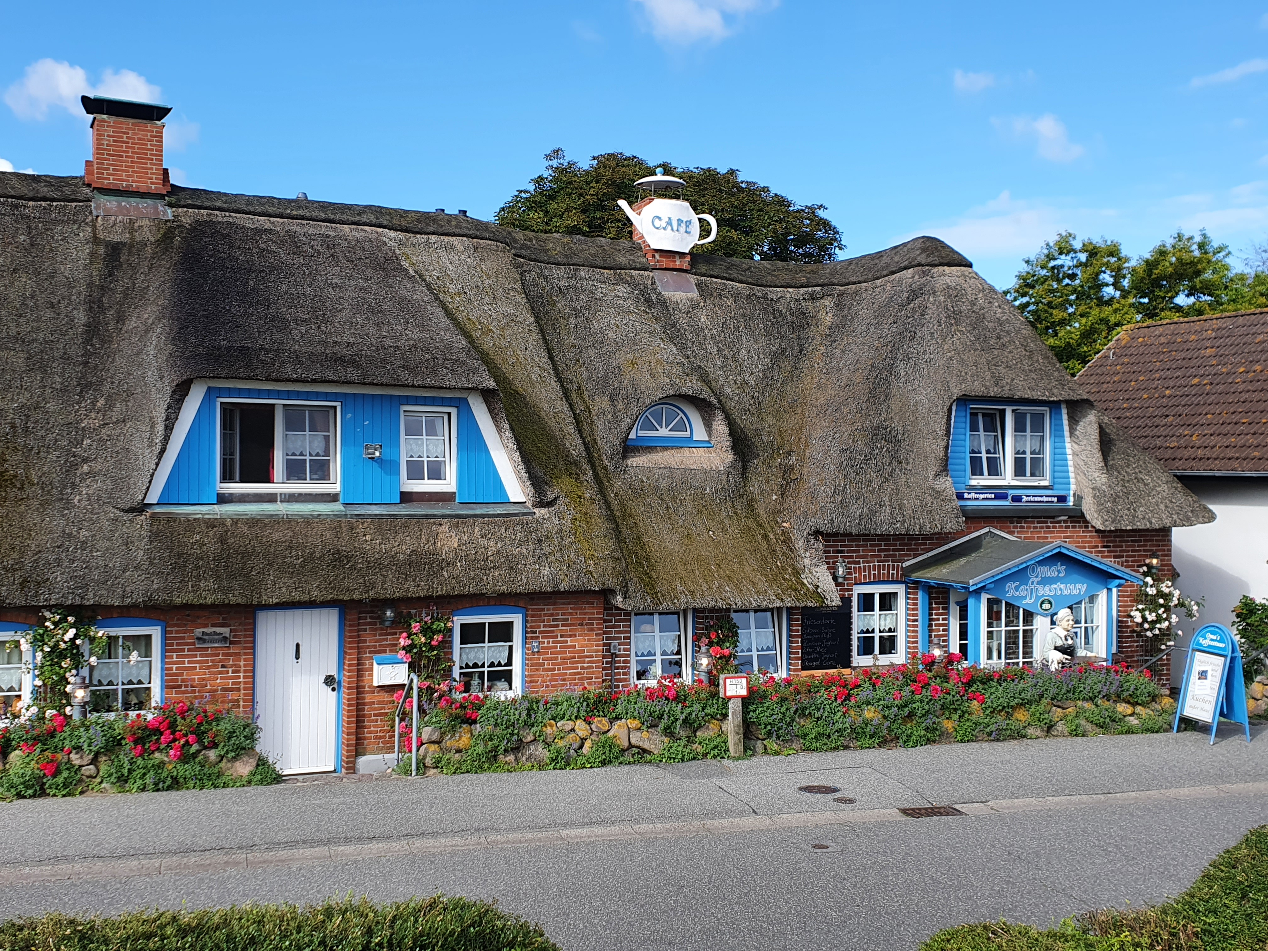 Schönberg Reetdach Cafe