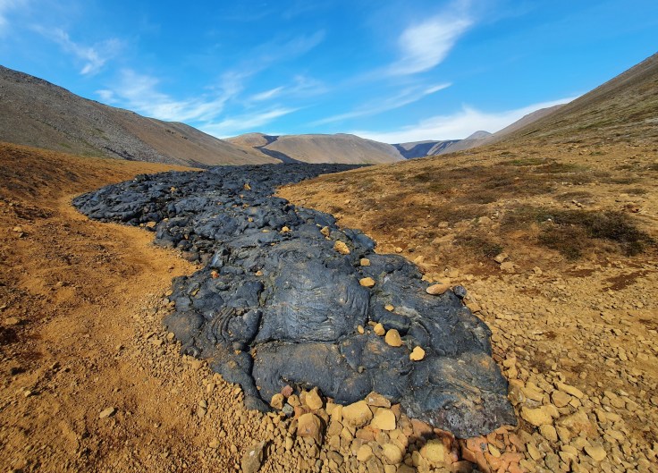 Island Fagradalsfjall frischer Lavastrom im Natthangi Tal