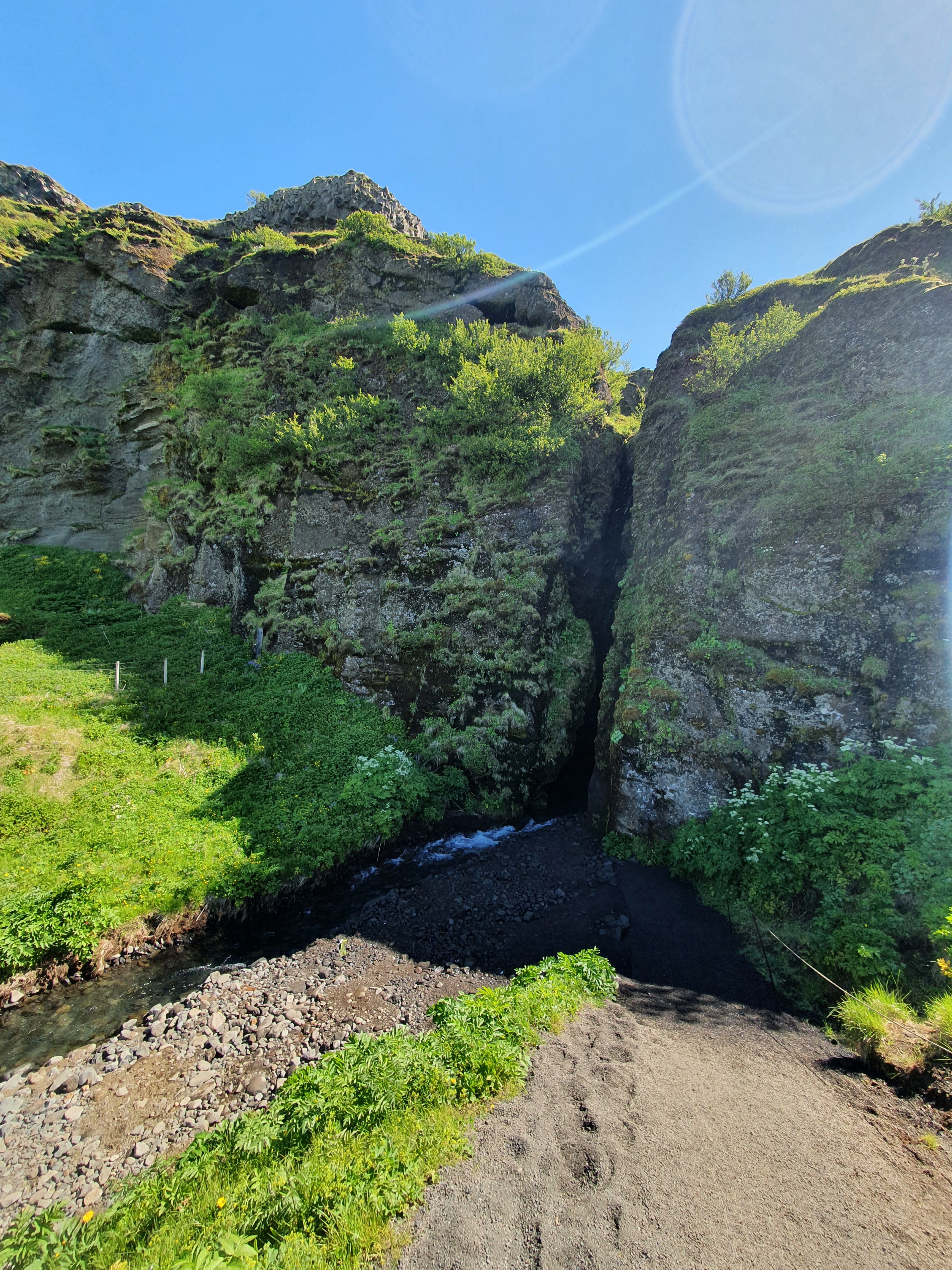 Island Gljufrabui bei Seljalandsfoss