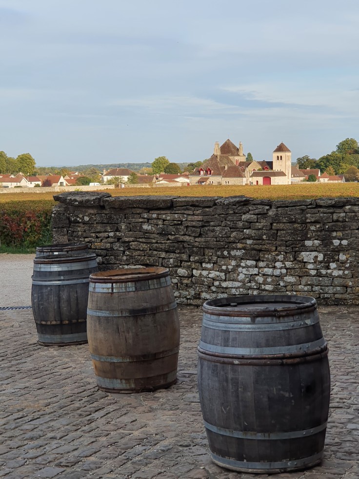 Chateau du Clos de Vougeot mit Blick auf Ort