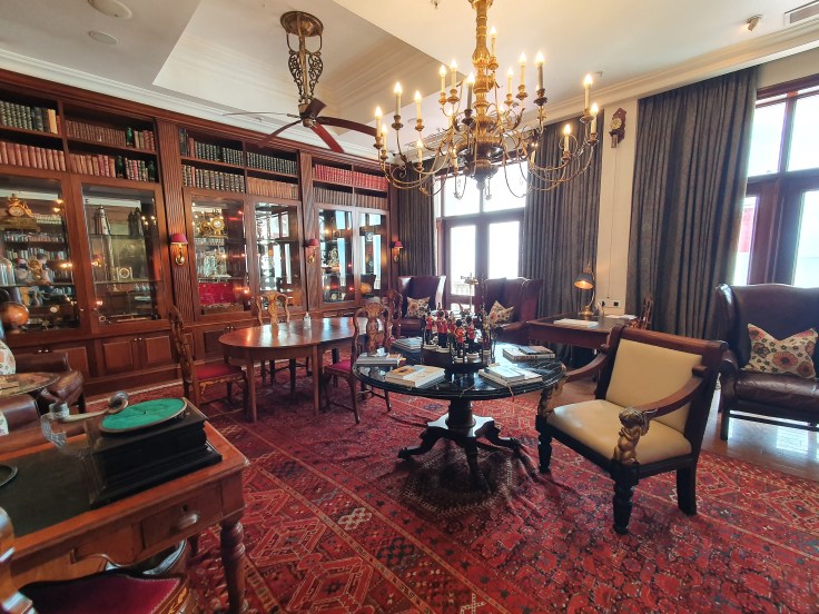 Oyster Box Bibliothek