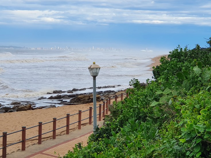 Oyster Box Strandpromenade Blick auf Durban
