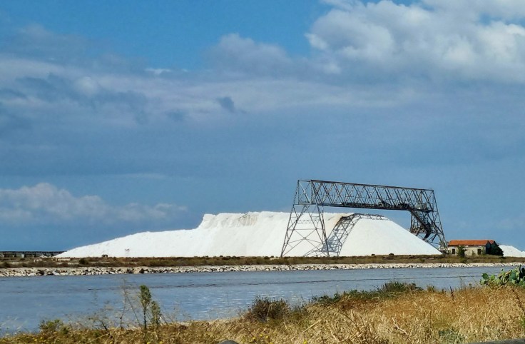 Apulien Salzberg bei Manfredonia
