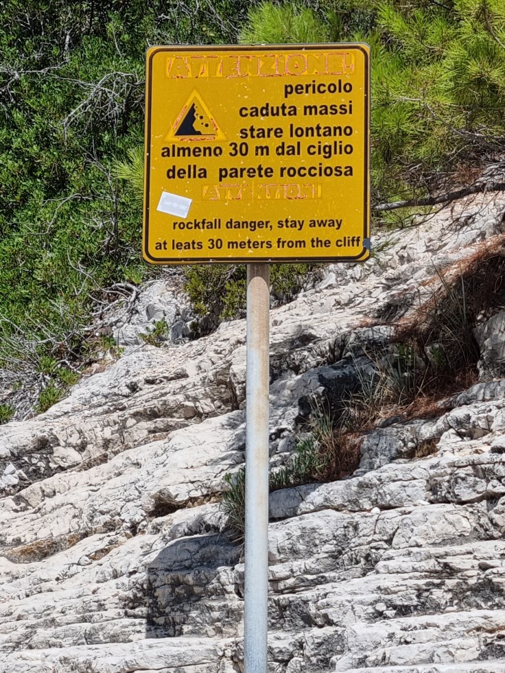 Apulien Gargano Bootstour Warnschild