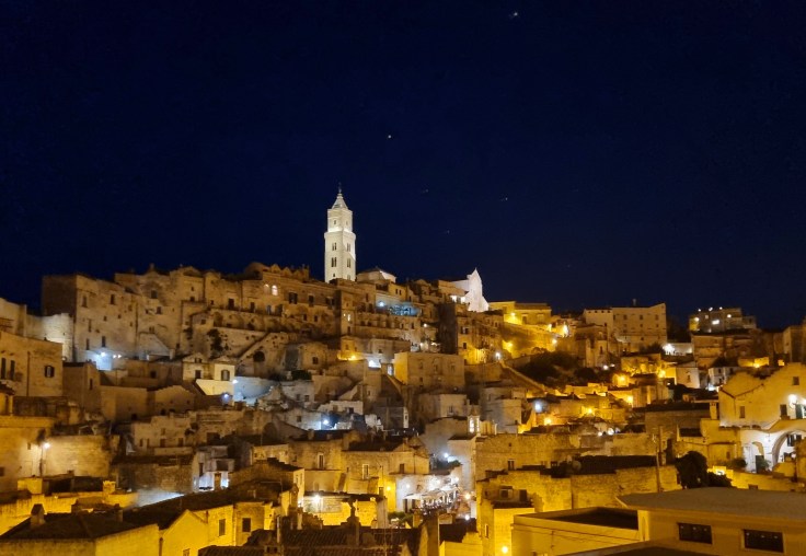 Matera bei Nacht
