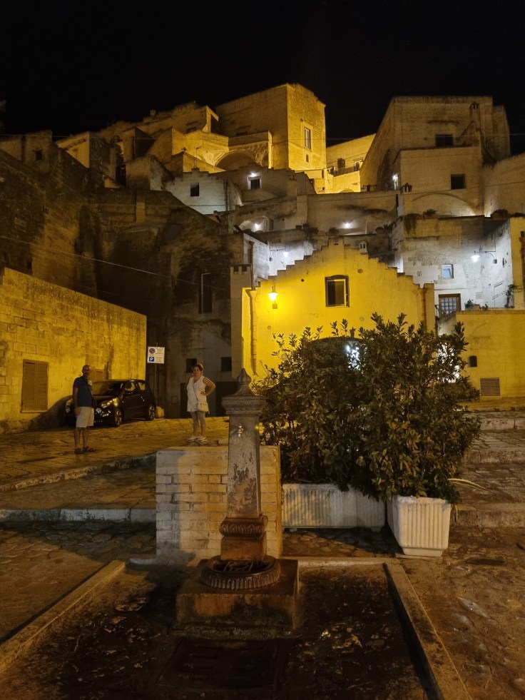 Matera bei Nacht