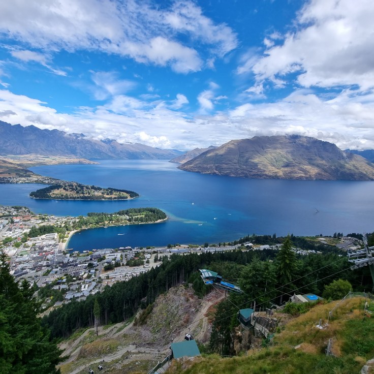 Queenstown - Aussicht auf Stadt und Lake Wakatipu