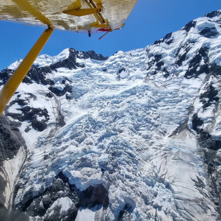 Flug über Tasman Gletscher