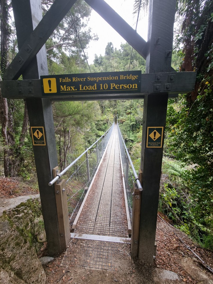 Abel Tasman NP - Falls River Bridge