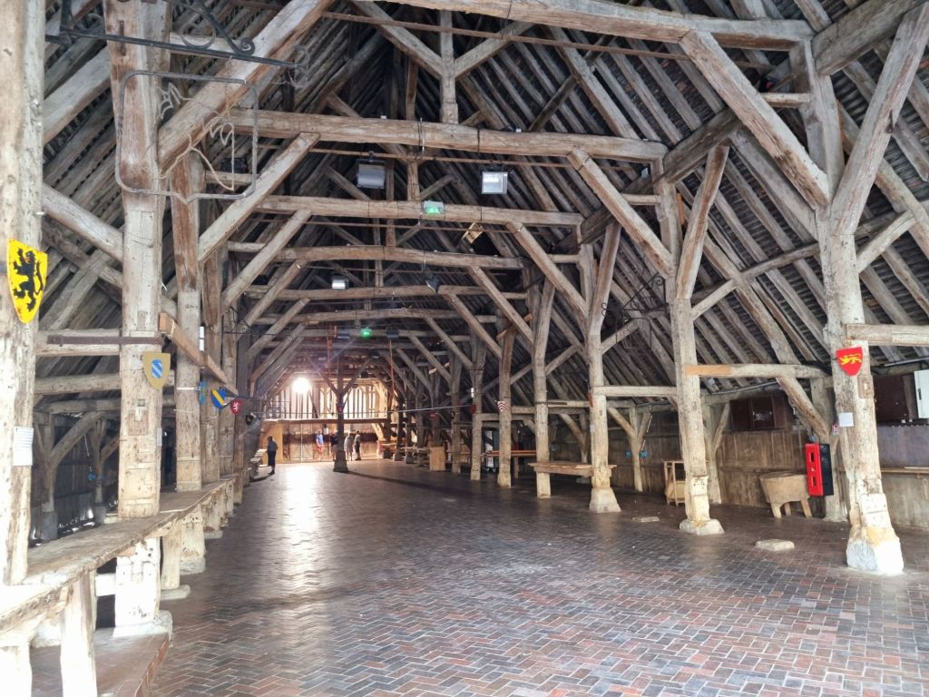 Dives-sur-Mer: historische Markthalle
