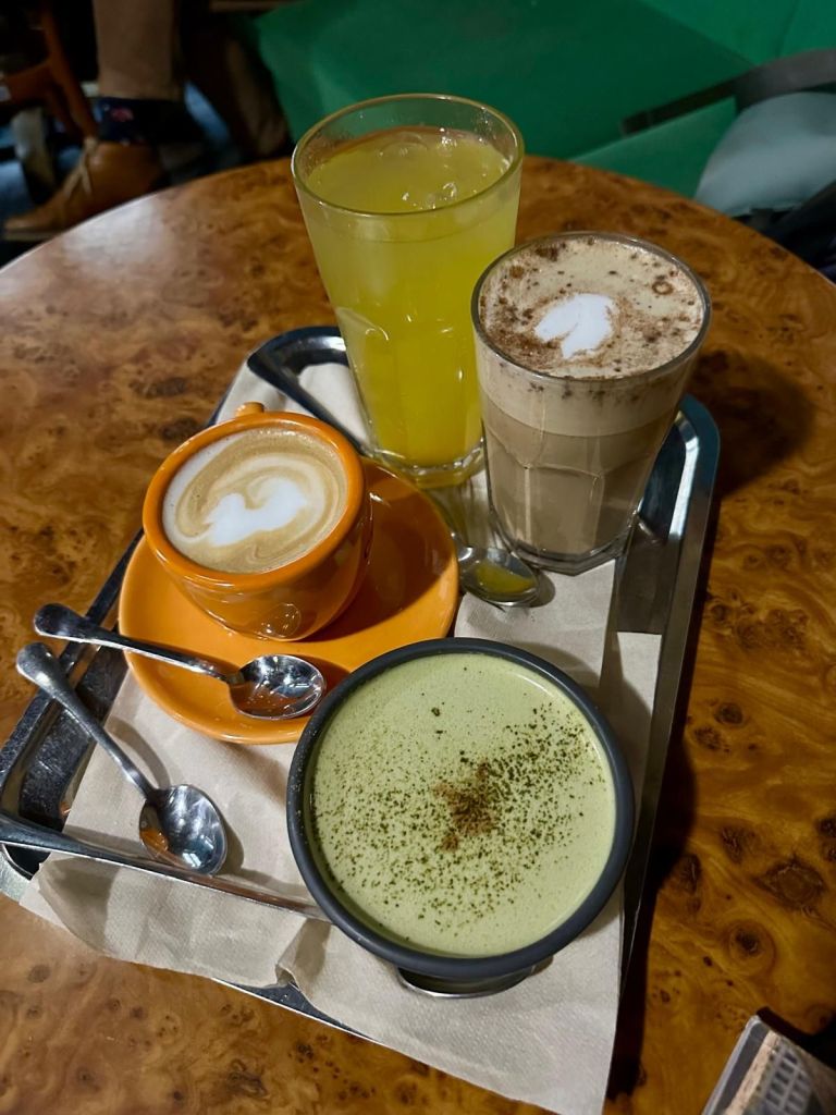 Kaffee- und Teespezialitäten im Cafe Frei