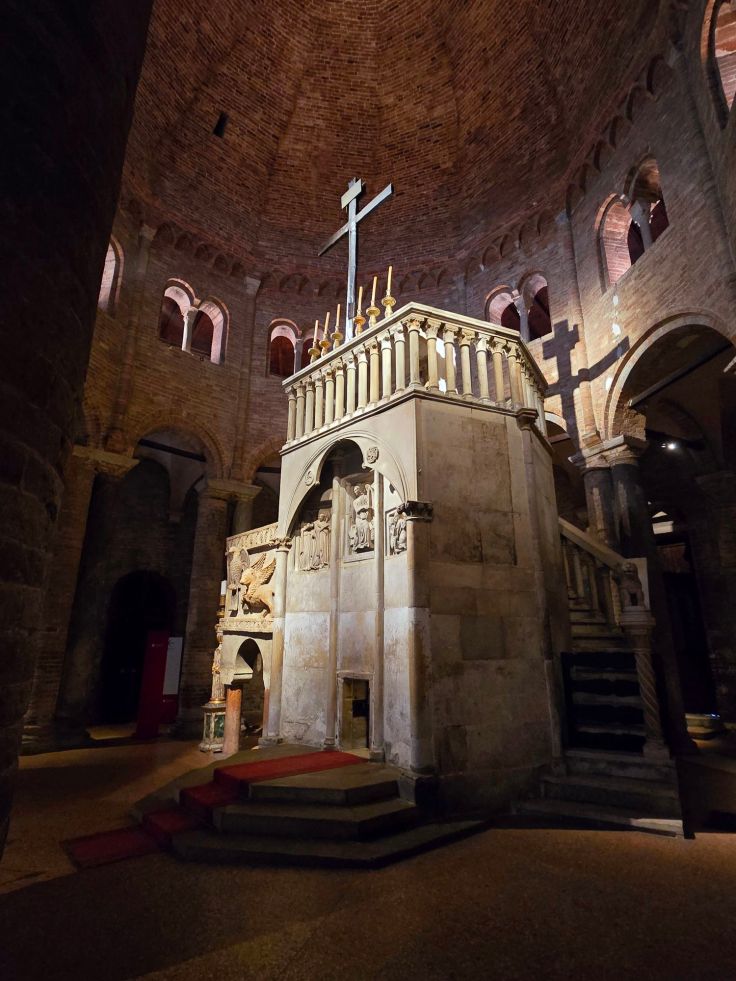 Basilika Santo Stefano