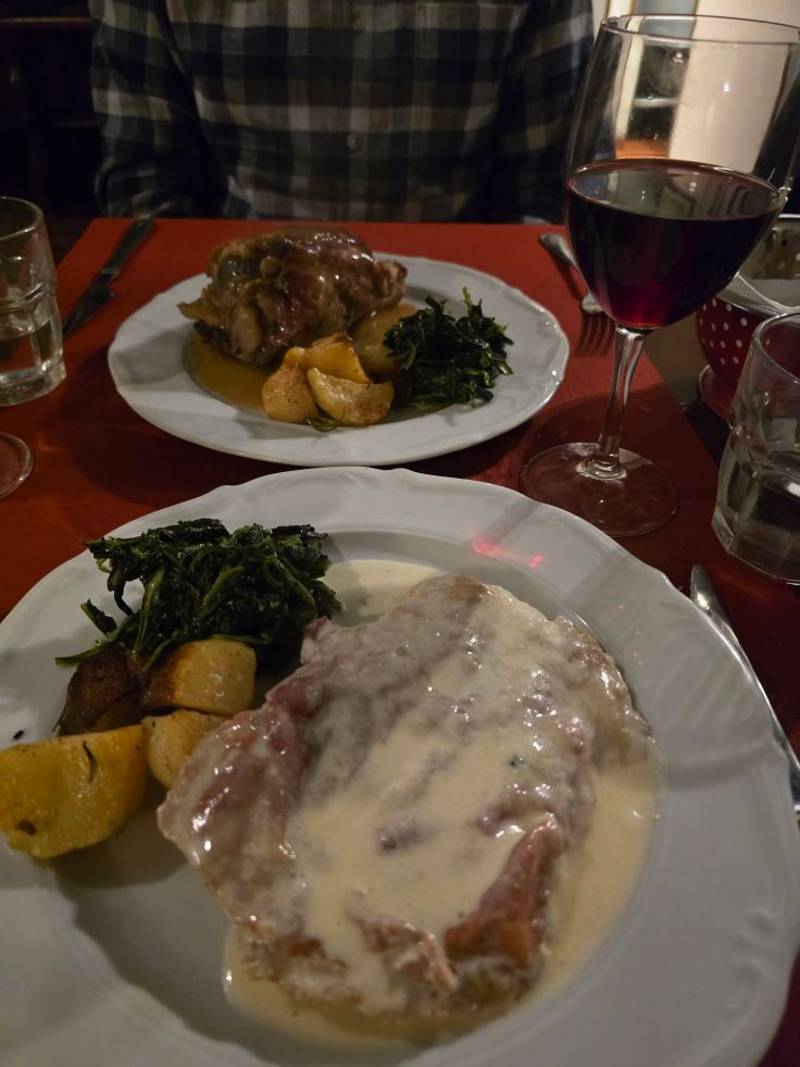 Cotoletta alla bolognese