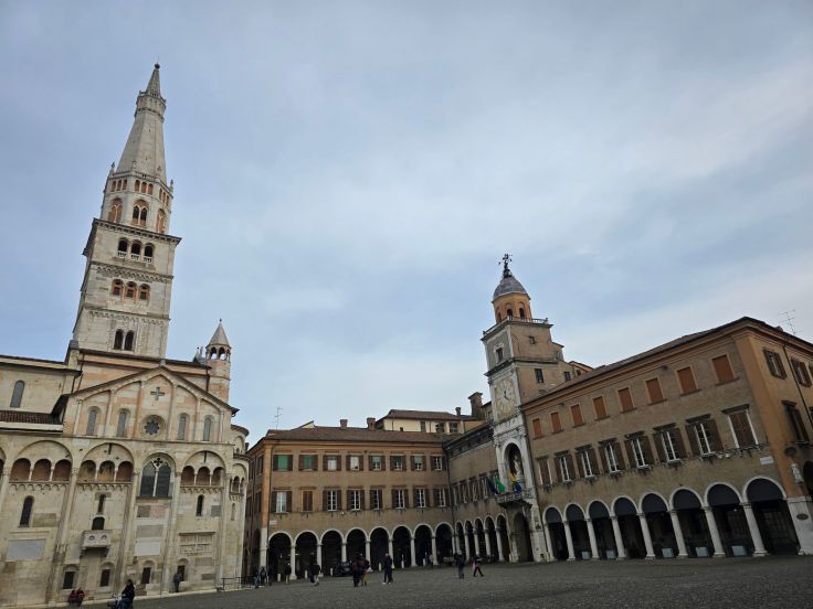 Palazzo Communale mit Uhrturm