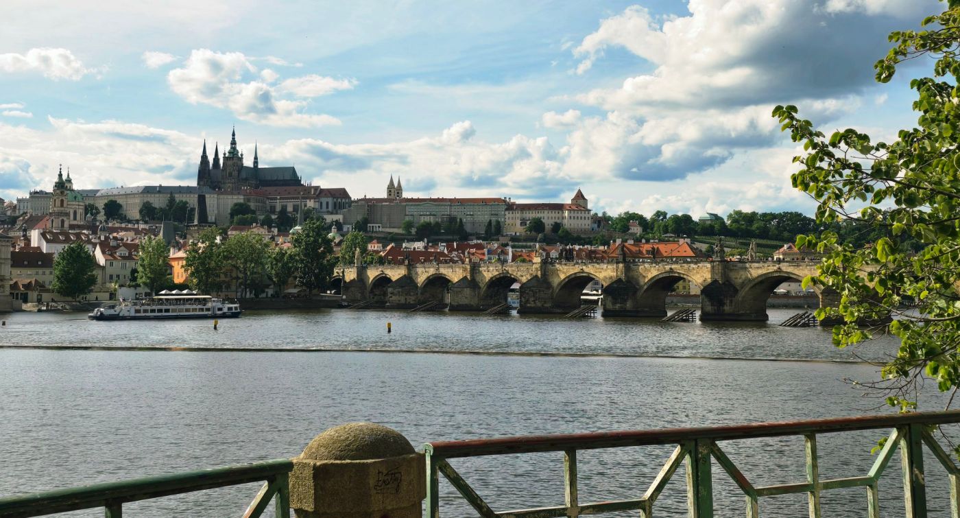 Prag mit Karlsbrücke und Prager Burg