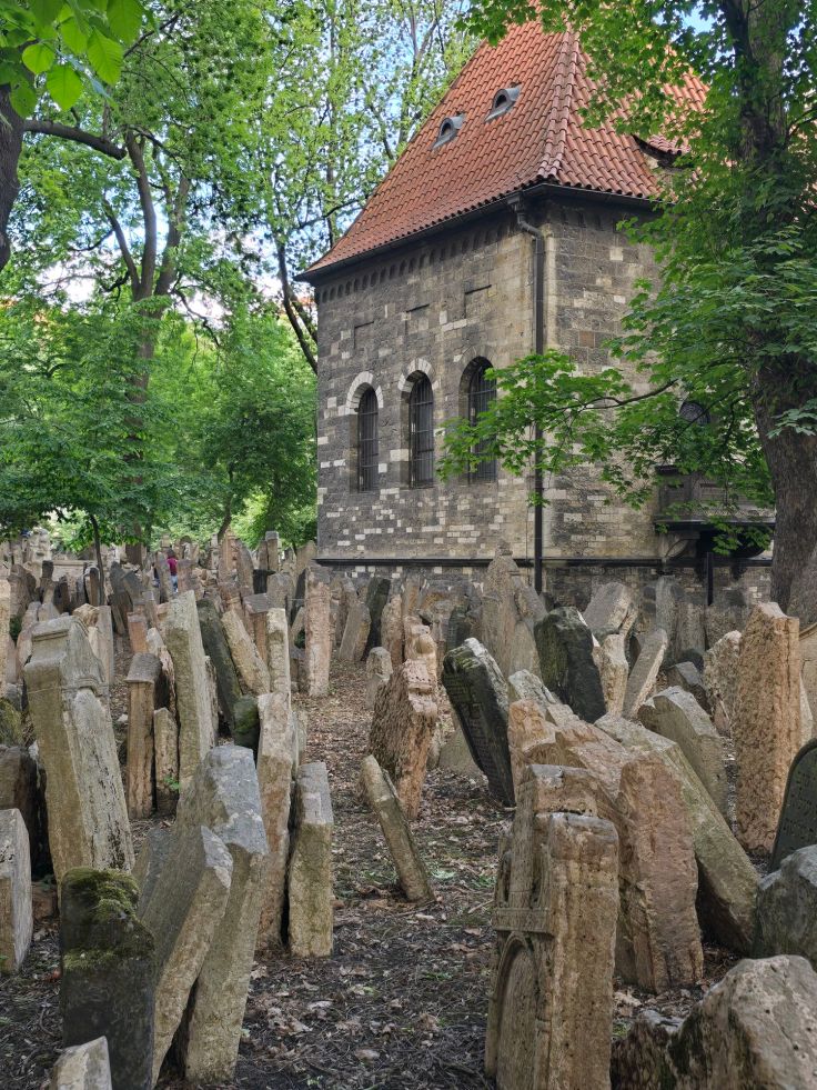 Prag: Alter Jüdischer Friedhof in der Josefov