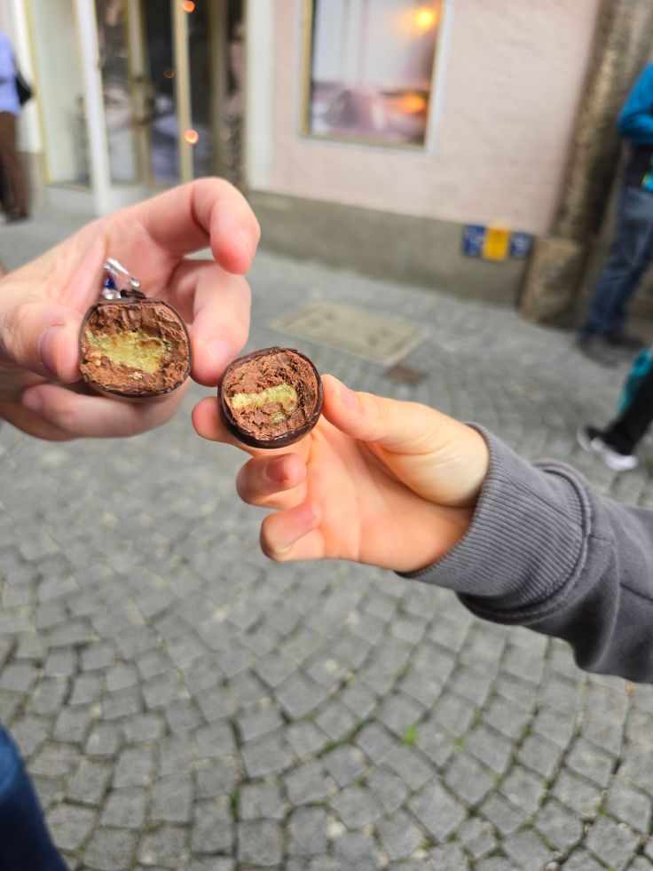 Salzburg - Cafe Fürst Mozartkugeln