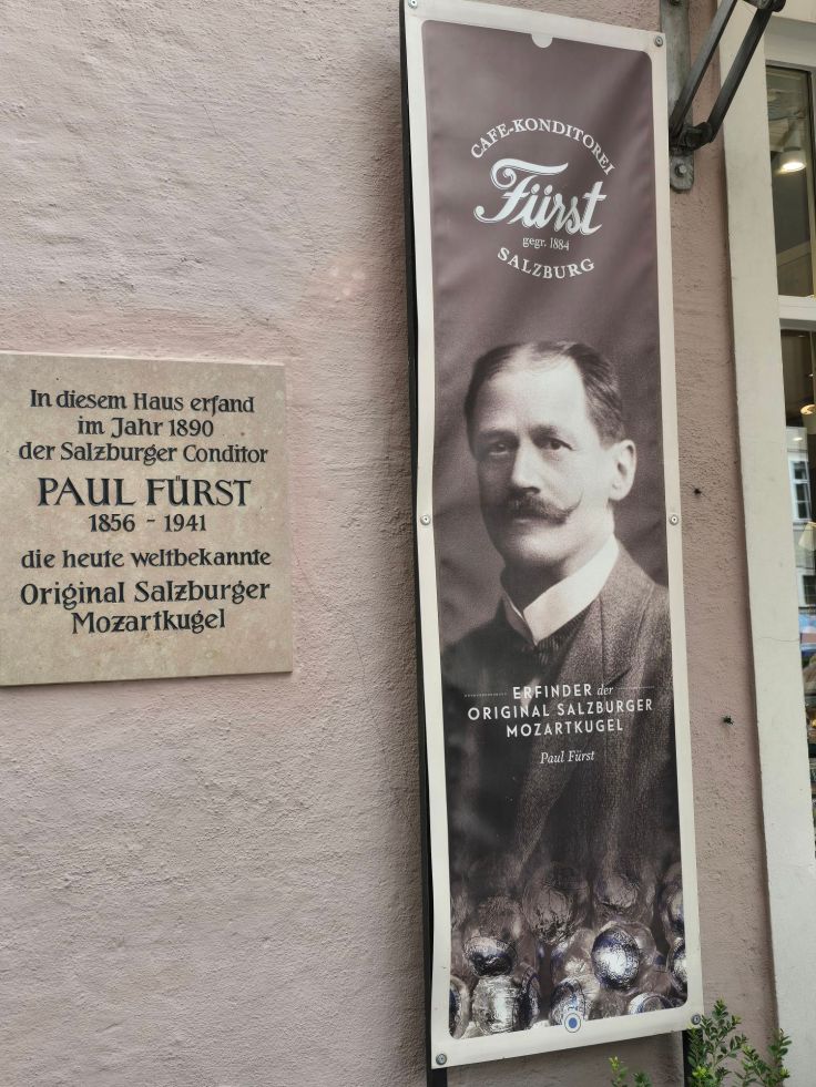 Salzburg - Cafe Fürst Mozartkugeln