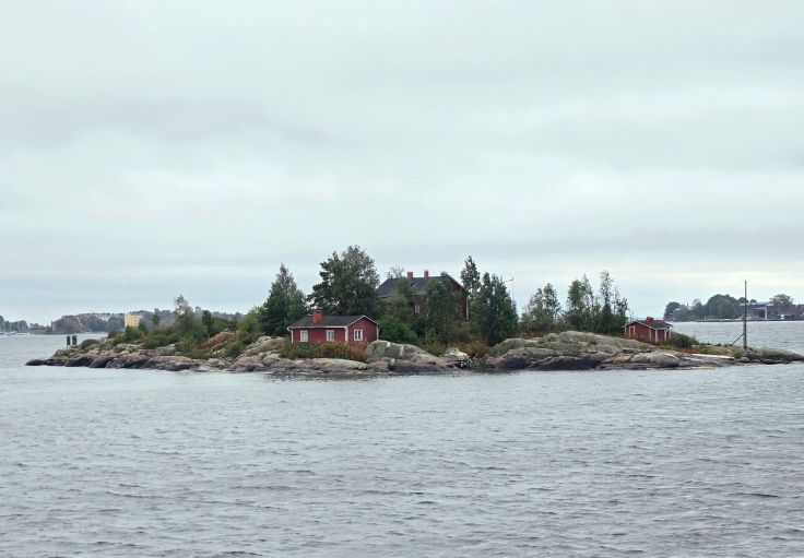 Schäre auf der Überfahrt nach Suomenlinna