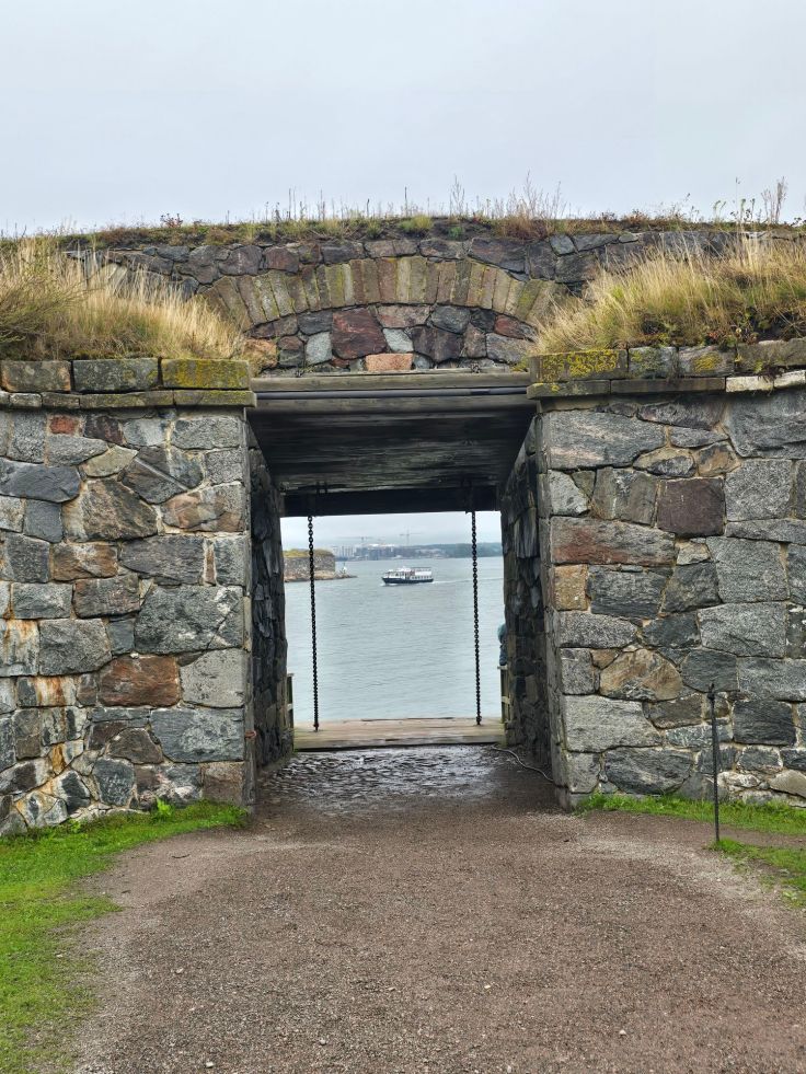 Suomenlinna: Festung und King's Gate