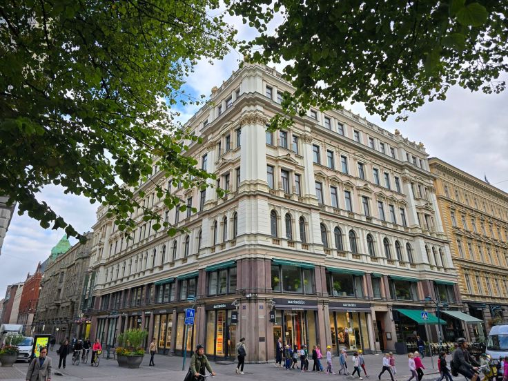 Helsinki: Einkaufsstraße Pohjoisesplanadi