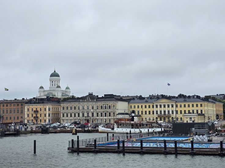 Marktplatz, Dom und Allas Pools